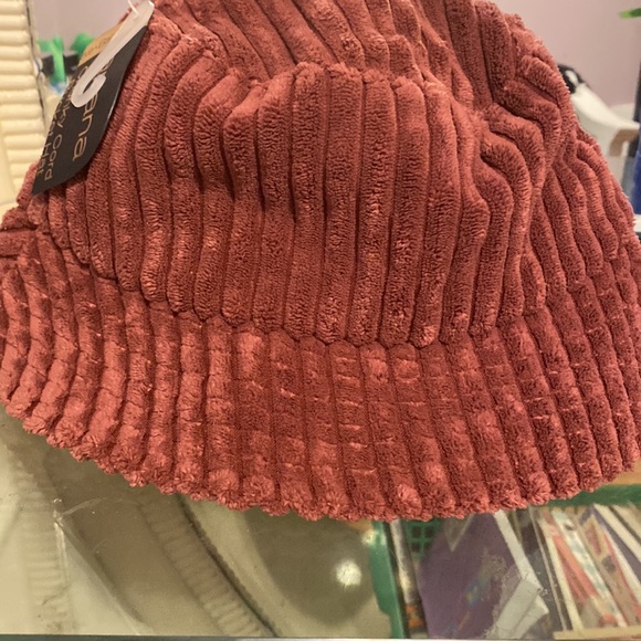 Bucket hat - Picture 2 of 2